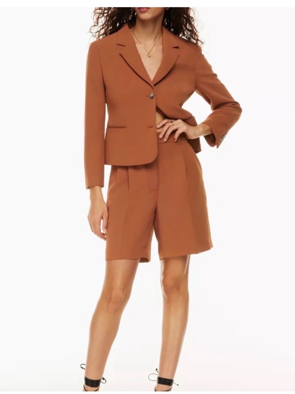 Aritzia Wilfred The Effortless Shorts Size 8 Anis Brown NWT 7” Pleated